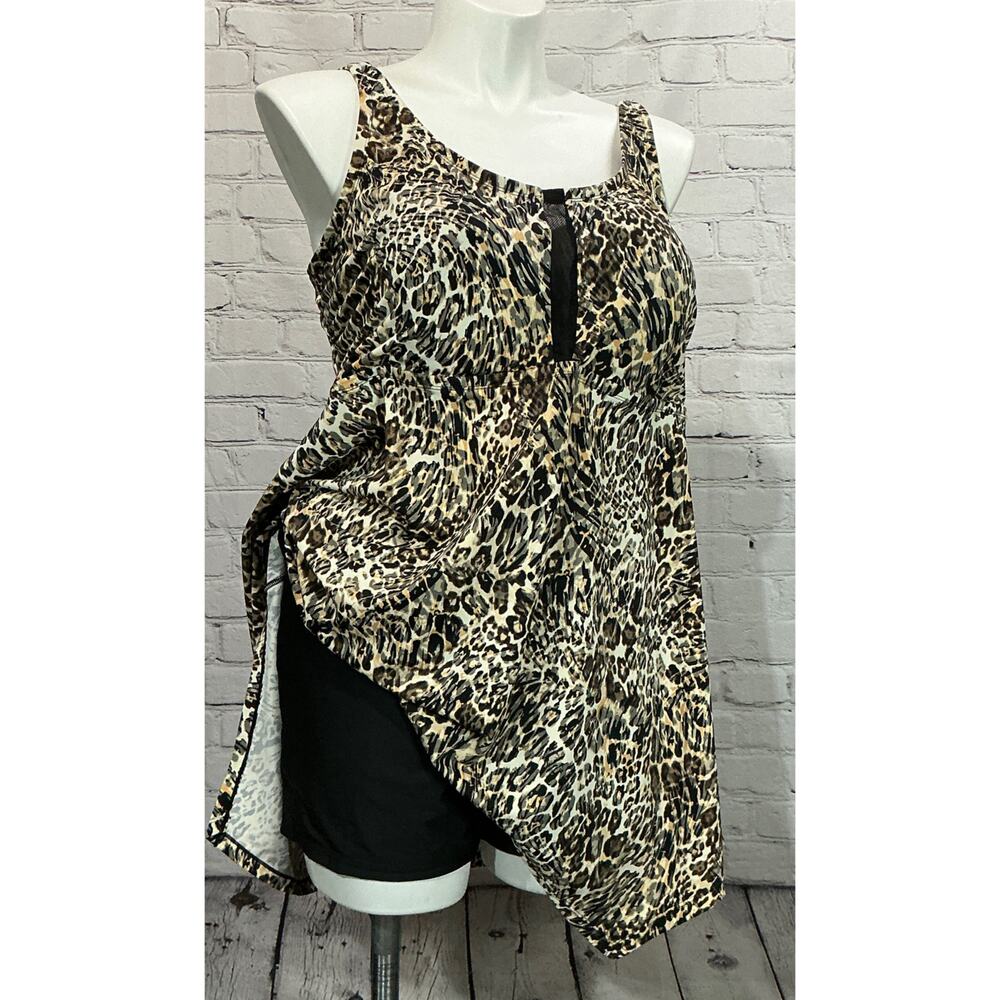 Swimsuits For All Leopard Print Swim Dress (3XL) w/SHEIN Swim Boyshort (4XL/20)